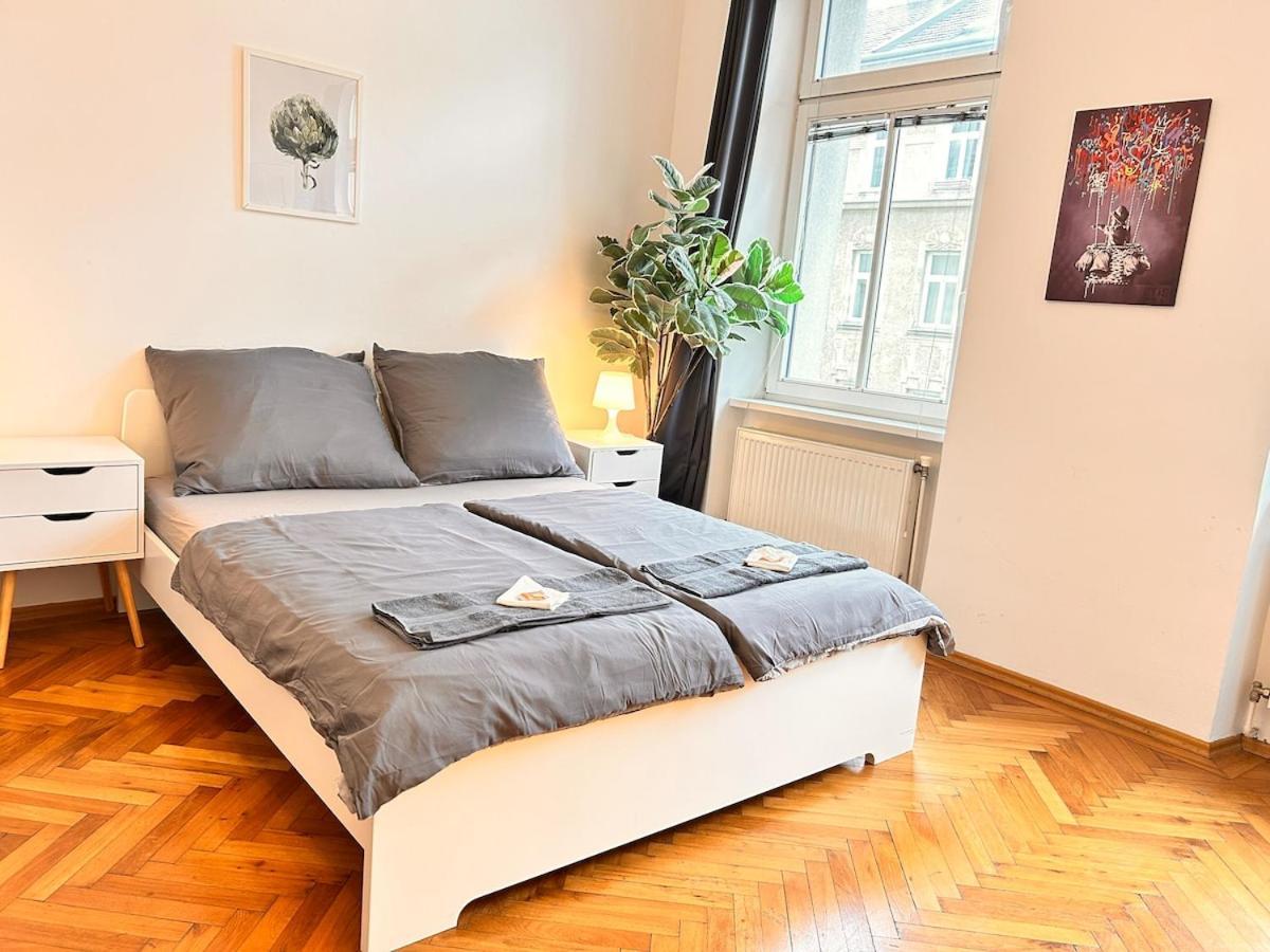 Charming Loft For 4 Guests In 20 *